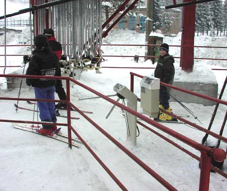 Турникет-трипод PERCo-TTR-04СW уличный из окрашенной стали (с планками) Турникет-трипод PERCo-TTR-04СW уличный из окрашенной стали (с планками)