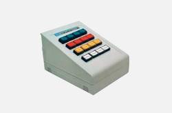 Четырехкнопочная панель управления Elka Desktop для четырех шлагбаумов Четырехкнопочная панель управления Elka Desktop для четырех шлагбаумов