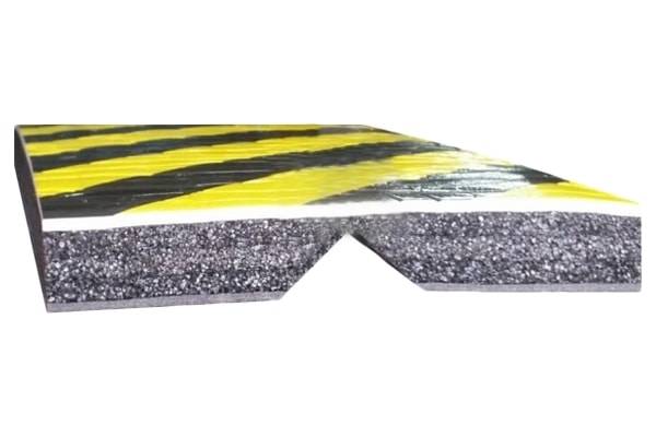 Демпфер угловой из вспененного полиэтилена ДУ-ВП-1