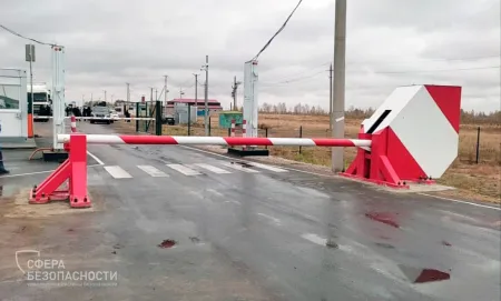 Противотаранный шлагбаум ПШВ-СБ 5000 вертикальный, электромеханический, 20 тонн Противотаранный шлагбаум ПШВ-СБ 5000 вертикальный, электромеханический, 20 тонн