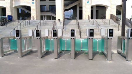 Центральный модуль распашного турникета Gotschlich Axioma DF 1025H (650/900 мм) (6AXI2DC-SB) Центральный модуль распашного турникета Gotschlich Axioma DF 1025H (650/900 мм) (6AXI2DC-SB)