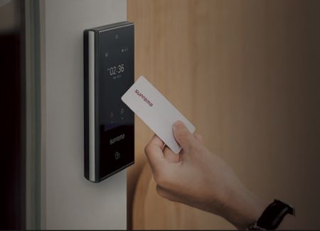 Мультиформатный терминал Suprema X-Station 2 XS2-DPB с идентификацией по картам, смартфонам и пин-кодам Мультиформатный терминал Suprema X-Station 2 XS2-DPB с идентификацией по картам, смартфонам и пин-кодам