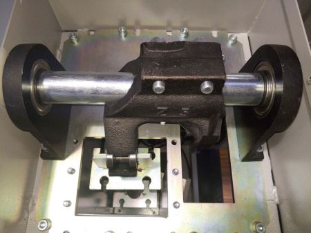 Шлагбаум автоматический ZKTeco ProBG3060R, длина стрелы 6 м, правый Шлагбаум автоматический ZKTeco ProBG3060R, длина стрелы 6 м, правый