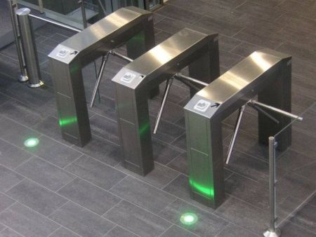 Трехштанговый тумбовый турникет-трипод Gotschlich Modul Cross 3-Arm (6MCR3AEC) Трехштанговый тумбовый турникет-трипод Gotschlich Modul Cross 3-Arm (6MCR3AEC)