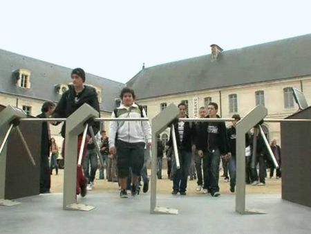 Турникет-трипод PERCo-TTR-04.1E из окрашенной стали, черный с блестками (с планками Антипаника) Турникет-трипод PERCo-TTR-04.1E из окрашенной стали, черный с блестками (с планками Антипаника)