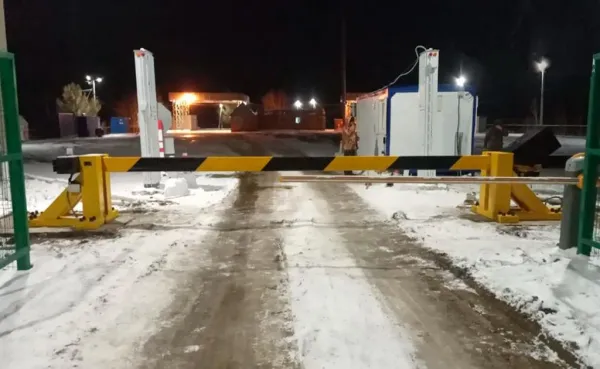 Противотаранный шлагбаум откатной ПШО-СБ электромеханический, 20 тонн Противотаранный шлагбаум откатной ПШО-СБ электромеханический, 20 тонн