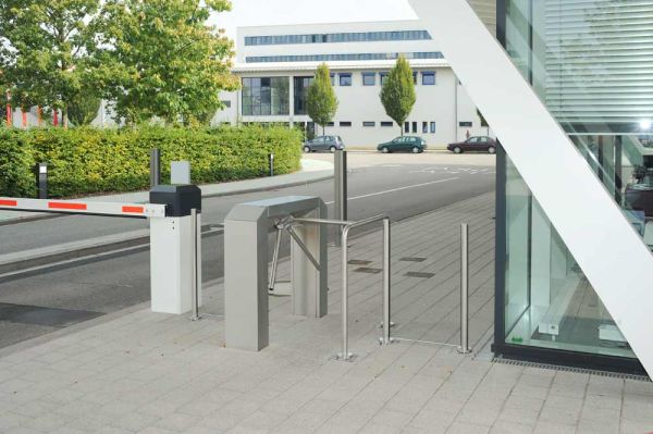 Турникет-трипод трехштанговый dormakaba Kerberos TPB-E01, механизм Тип 1.2