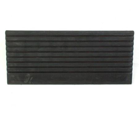 Съезд с бордюра резиновый СР-100-1 средняя часть Съезд с бордюра резиновый СР-100-1 средняя часть