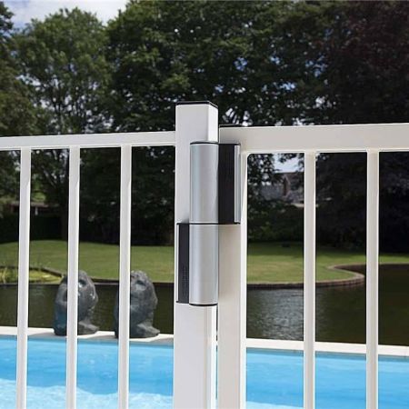 Гидравлический доводчик Locinox Tiger и петля два-в-одном, 180° Гидравлический доводчик Locinox Tiger и петля два-в-одном, 180°