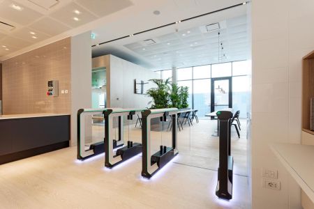 Распашной двухпроходной турникет Magnetic mWing с закаленными створками 900 мм Распашной двухпроходной турникет Magnetic mWing с закаленными створками 900 мм