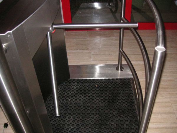 Двухштанговый тумбовый турникет Gotschlich Calypso Open Gate (6CALOGEC) Двухштанговый тумбовый турникет Gotschlich Calypso Open Gate (6CALOGEC)