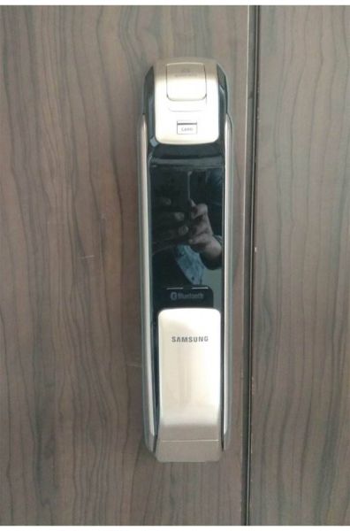 Электронный замок биометрический Samsung SHP-DP728AK/VK с bluetooth (двухригельная врезная часть) Электронный замок биометрический Samsung SHP-DP728AK/VK с bluetooth (двухригельная врезная часть)