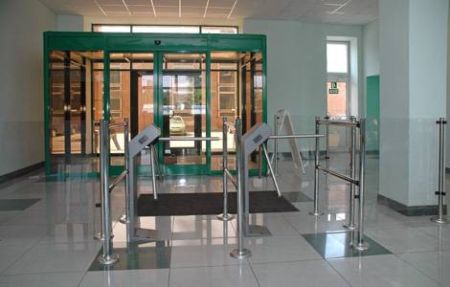 Турникет-трипод PERCo-TTR-04.1R из окрашенной стали, светло-бежевый (с планками Антипаника) Турникет-трипод PERCo-TTR-04.1R из окрашенной стали, светло-бежевый (с планками Антипаника)