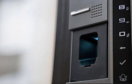 Электронный замок биометрический Securam V8 по рисунка вен пальца