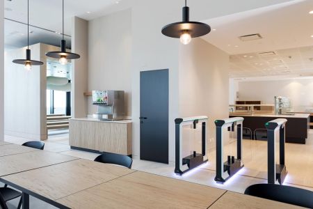 Распашной двухпроходной турникет Magnetic mWing с закаленными створками 900 мм Распашной двухпроходной турникет Magnetic mWing с закаленными створками 900 мм