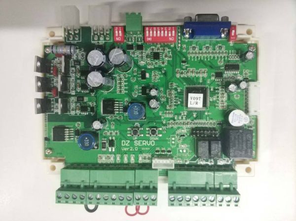 Шлагбаум автоматический ZKTeco ProBG3045R, длина стрелы 4.5 м, правый Шлагбаум автоматический ZKTeco ProBG3045R, длина стрелы 4.5 м, правый