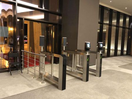 Распашной двухпроходной турникет Gotschlich Axioma DF VIP 1025H со сканером штрих-кода Распашной двухпроходной турникет Gotschlich Axioma DF VIP 1025H со сканером штрих-кода