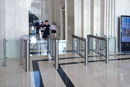 Распашной турникет Cominfo EasyGate SG 1400 650мм Распашной турникет Cominfo EasyGate SG 1400 650мм