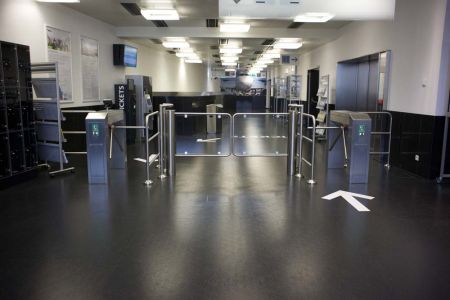 Трехштанговый тумбовый турникет-трипод Gotschlich Modul Cross 3-Arm (6MCR3AEC) Трехштанговый тумбовый турникет-трипод Gotschlich Modul Cross 3-Arm (6MCR3AEC)