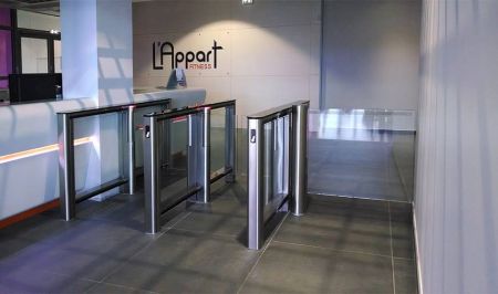 Турникет PERCo-ST-01 "Скоростной проход" с распашными створками увеличенной высоты PERCo-ATG-300H (ширина створки 300 мм, высота 1300 мм) Турникет PERCo-ST-01 "Скоростной проход" с распашными створками увеличенной высоты PERCo-ATG-300H (ширина створки 300 мм, высота 1300 мм)