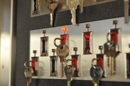 Электронная ключница KeyGuard на 50 ключей, модульная Электронная ключница KeyGuard на 50 ключей, модульная