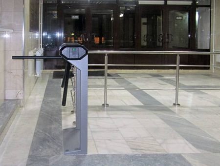 Электронная проходная PERCo-KT02.9 с активированным ПО PERCo-SP13 с планками Антипаника Электронная проходная PERCo-KT02.9 с активированным ПО PERCo-SP13 с планками Антипаника