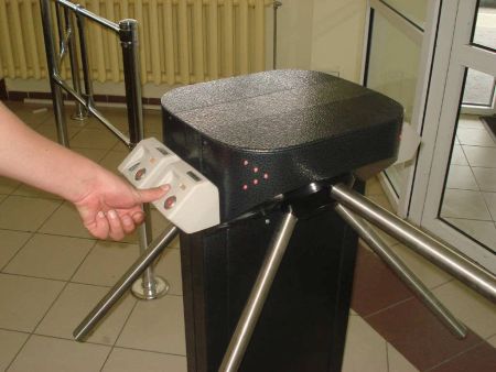 Турникет-трипод двухпроходной Ростов-Дон Т283М1-У уличный из окрашенной стали (без планок) Турникет-трипод двухпроходной Ростов-Дон Т283М1-У уличный из окрашенной стали (без планок)