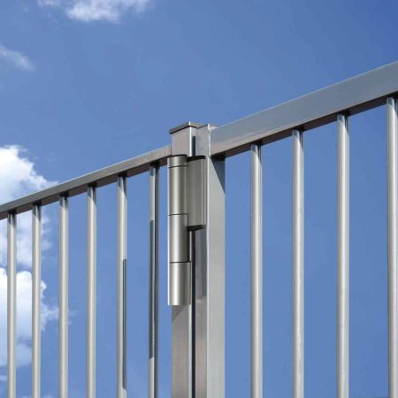 Гидравлический доводчик Locinox Mammoth и петля два-в-одном, 180° Гидравлический доводчик Locinox Mammoth и петля два-в-одном, 180°