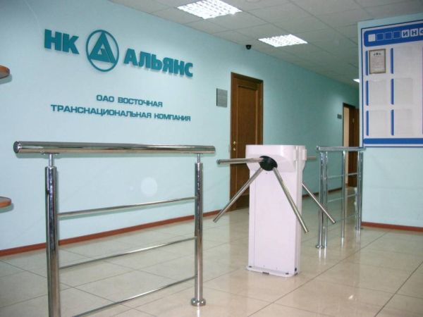 Турникет-трипод двухпроходной Ростов-Дон Т283М1-У уличный из окрашенной стали (без планок)