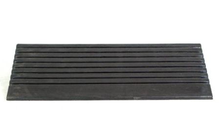 Съезд с бордюра резиновый СР-100-1 средняя часть Съезд с бордюра резиновый СР-100-1 средняя часть