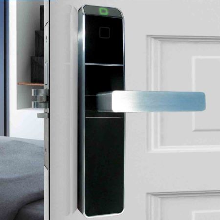 Электронный замок dormakaba Saflok Confidant RFID KIT3 NFC, с BLE (CFM32ESAACBNP20F) Электронный замок dormakaba Saflok Confidant RFID KIT3 NFC, с BLE (CFM32ESAACBNP20F)