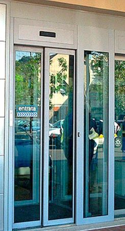 Шлюзовая кабина Saima MULTITRANSITO, двухпроходная Шлюзовая кабина Saima MULTITRANSITO, двухпроходная