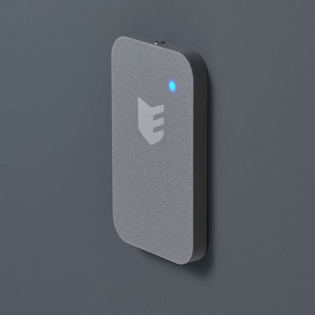 Считыватель бесконтактных карт ESMART® Reader BLE серии STONE (ER1701), с индивидуальной гравировкой, Silverite Считыватель бесконтактных карт ESMART® Reader BLE серии STONE (ER1701), с индивидуальной гравировкой, Silverite
