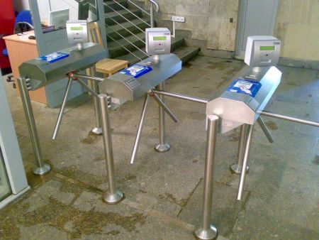 Трехштанговый турникет-трипод Gotschlich Dolomit 3-Arm (6DOL3AEB) Трехштанговый турникет-трипод Gotschlich Dolomit 3-Arm (6DOL3AEB)