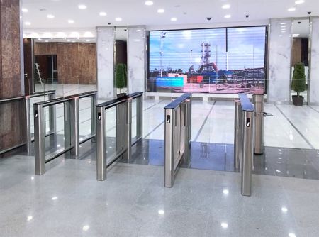 Турникет PERCo-ST-01 "Скоростной проход" с распашными створками PERCo-ATG-425 (ширина створки 425 мм) Турникет PERCo-ST-01 "Скоростной проход" с распашными створками PERCo-ATG-425 (ширина створки 425 мм)